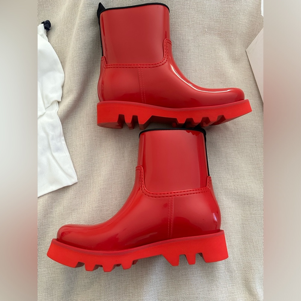 MONCLER
Ginette logo-appliquéd glossed-rubber rain boots new never used with box - Picture 10 of 16